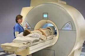 MRI untuk mendiagnosis osteochondrosis lumbal